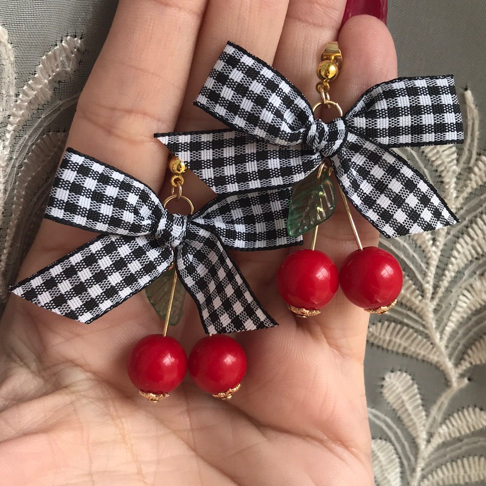 ☀️NEW☀️🍒CHERRIES🍒Black & White Gingham Bow